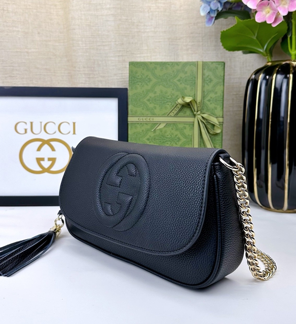 激安グッチバッグコピー側面デザイン